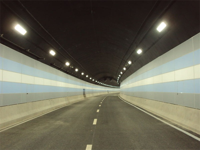 隧道防火装饰板安装